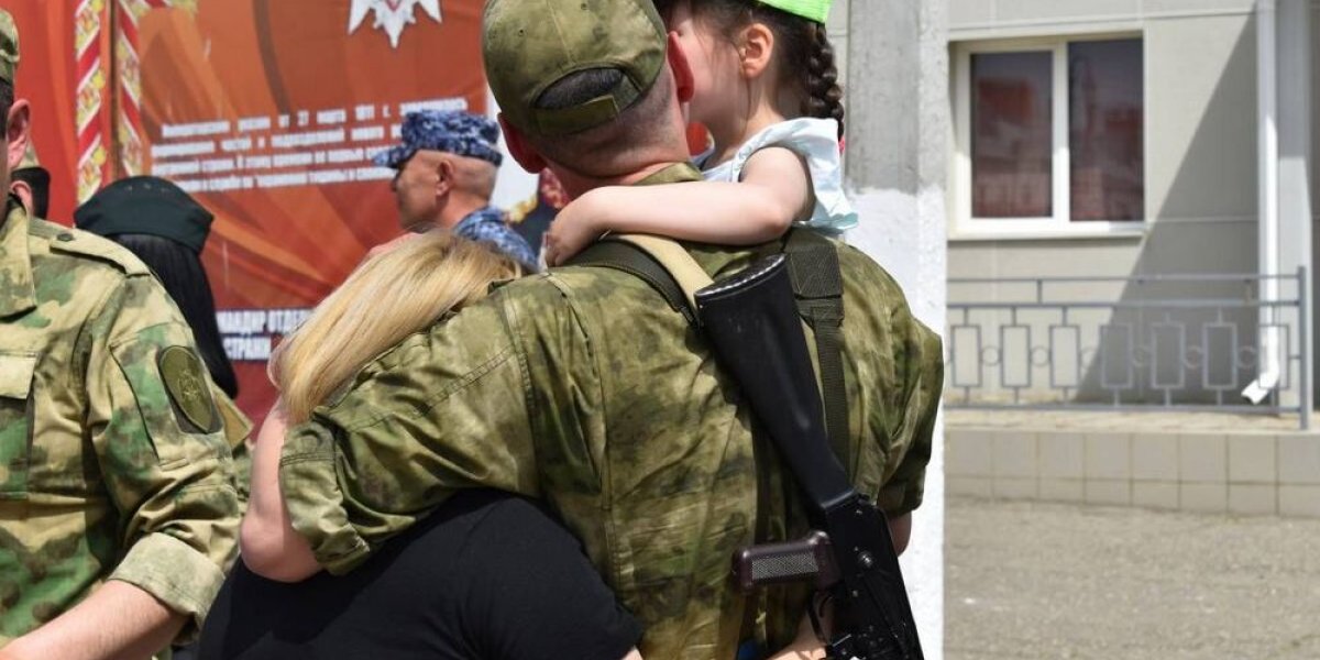 d9e293593402819e250815c14b6a4ecf