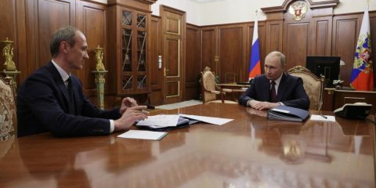 feeb3bc1eab6894c6a900713bc147010